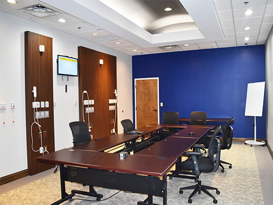 632 Melrose Ave Interior